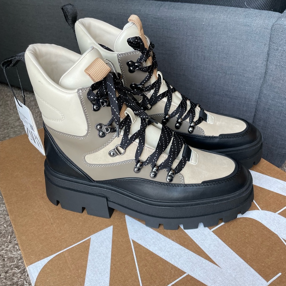 *Brand new* ZARA boots.